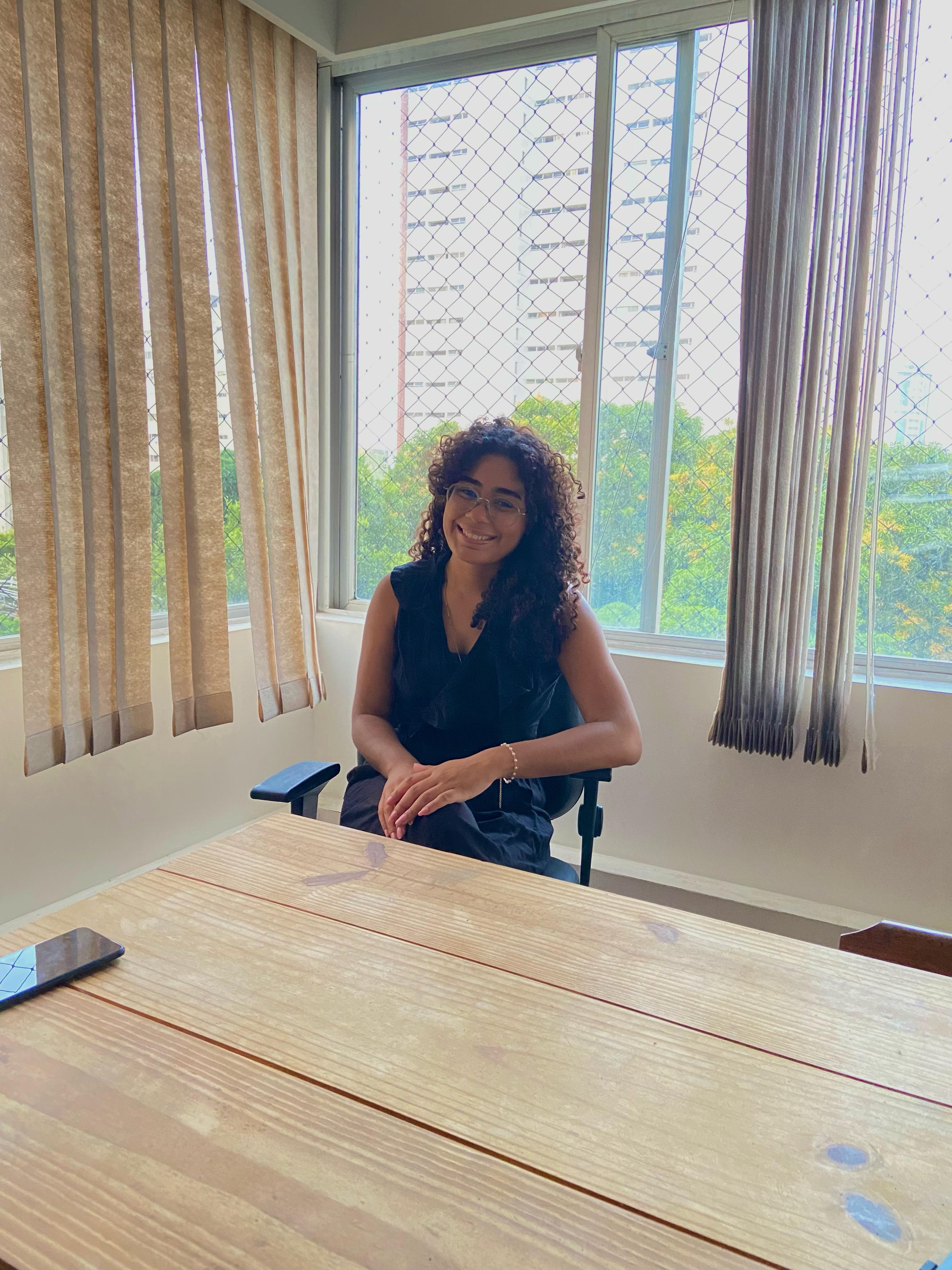 Julia Valente Psicóloga